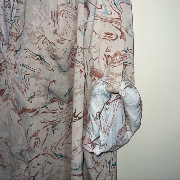 Torrid Harper Crepe de Chine Pullover V-neck Blouse Size 4X - Picture 10 of 11